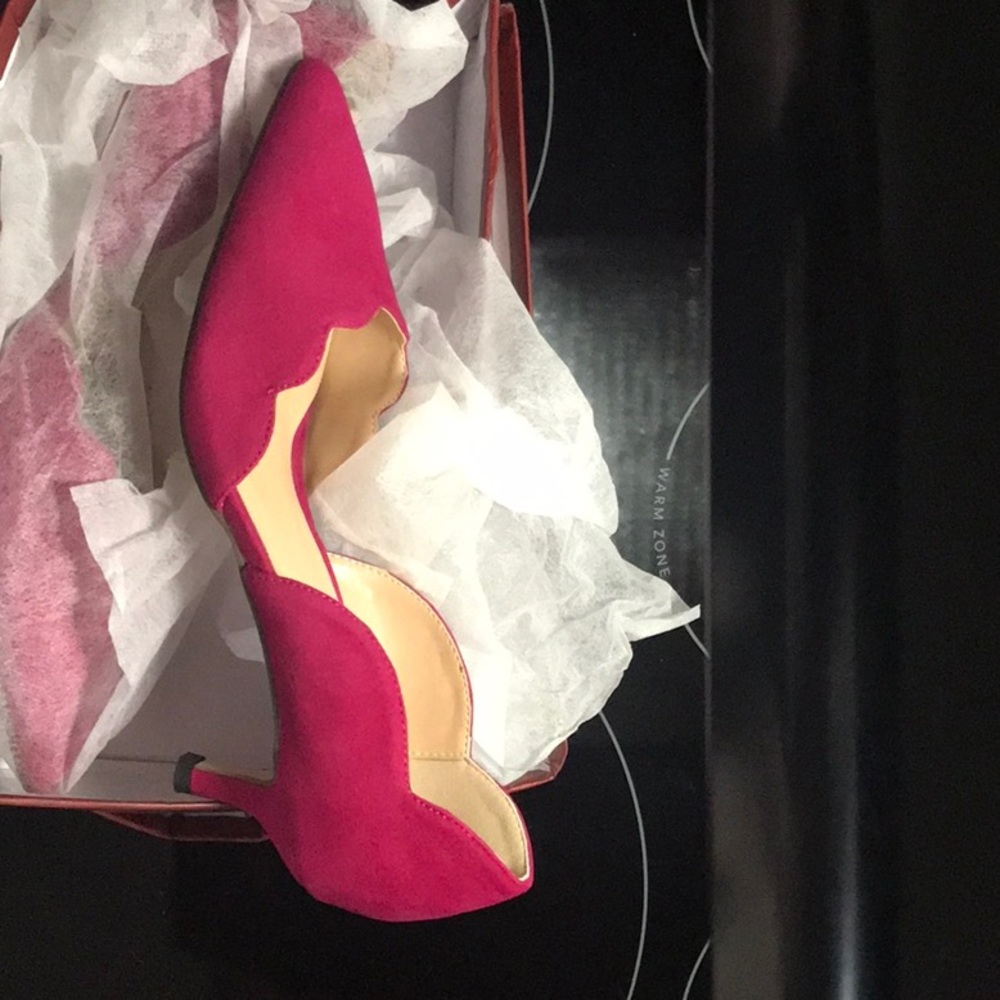 YDN Pointy Toe Kitten Pump Low Heel D'Orsay Shoe
